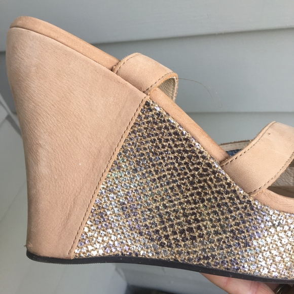 UGG Nubuck Leather ARIAH Wedge in Fawn 9 - Picture 6 of 7